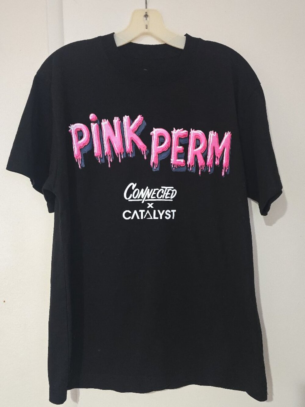 Connected x Catalyst Pink Perm Tee Black Medium